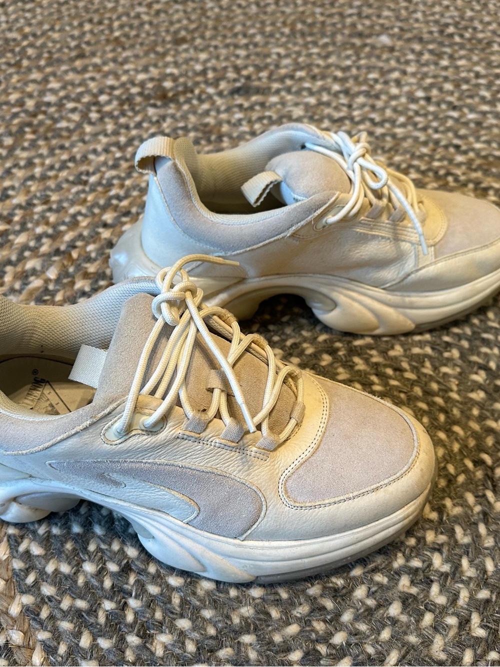 John Fluevog Duesy White